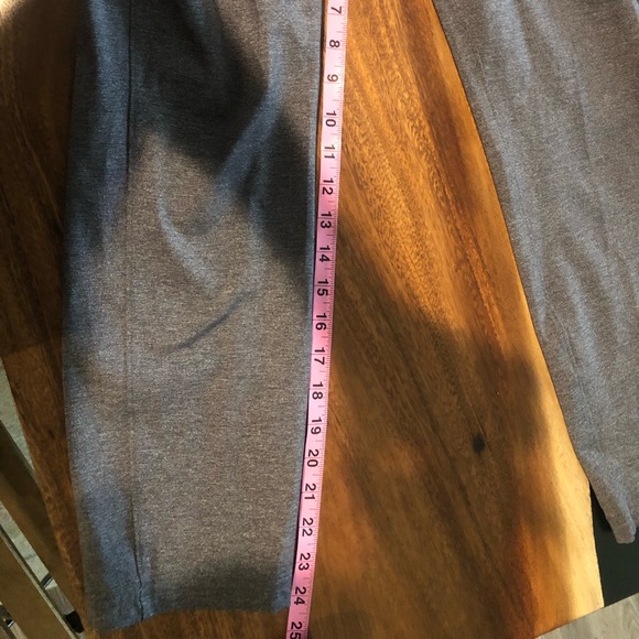 Lululemon on the fly grey pant 24” great condition (luxtreme) size 4 - Picture 2 of 6
